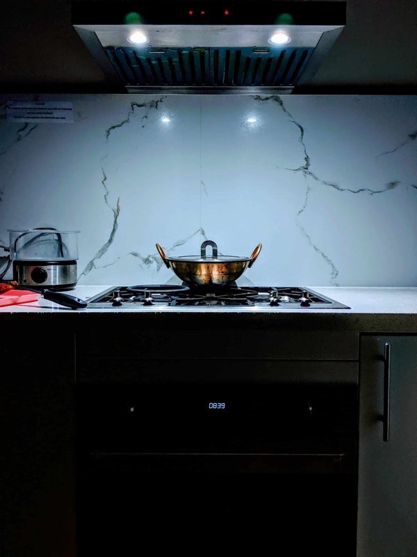 What are the best UK brands for handcrafted ceramic dinnerware?